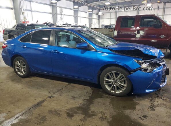 4T1BF1FK5HU658905 2017 TOYOTA CAMRY Синий Передняя правая четверть