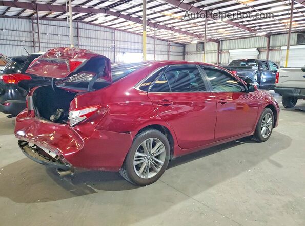 4T1BF1FK5HU689121 2017 TOYOTA CAMRY Red Задня права чверть