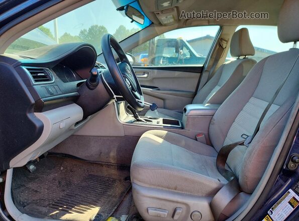 4T1BF1FK5HU814375 2017 TOYOTA CAMRY Blue Սալոնի դիմացի տեսք
