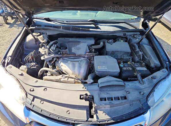 4T1BF1FK5HU814375 2017 TOYOTA CAMRY Blue Սալոնի հետևի տեսք