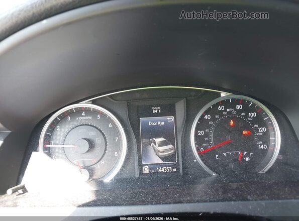 4T1BF1FK6HU338329 2017 TOYOTA CAMRY Silver Вид задніх сидінь