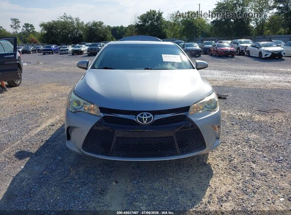 4T1BF1FK6HU338329 2017 TOYOTA CAMRY Silver Вид щитка приладів