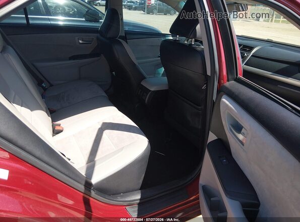4T1BF1FK6HU733031 2017 TOYOTA CAMRY Red VIN կոդի պիտակի տեսք