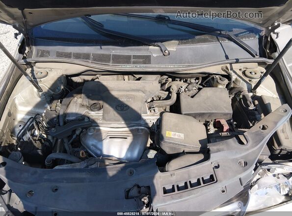 4T1BF1FK6HU744983 2017 TOYOTA CAMRY Pewter Вид сзади
