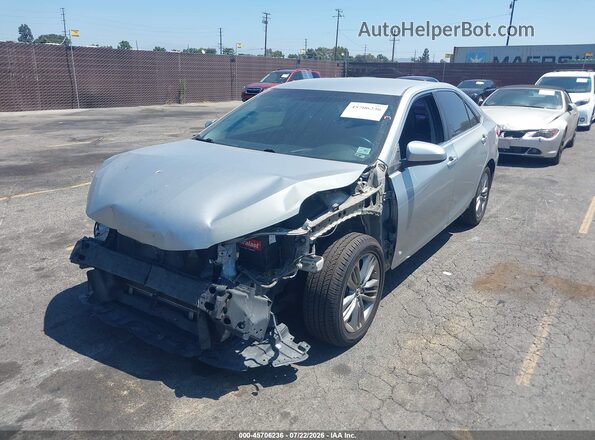 4T1BF1FK7GU188567 2016 TOYOTA CAMRY Silver Przód lewy