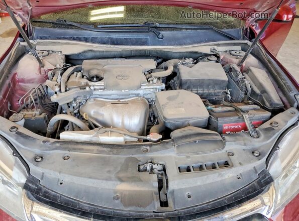 4T1BF1FK7GU603564 2016 TOYOTA CAMRY Red Rear interior view