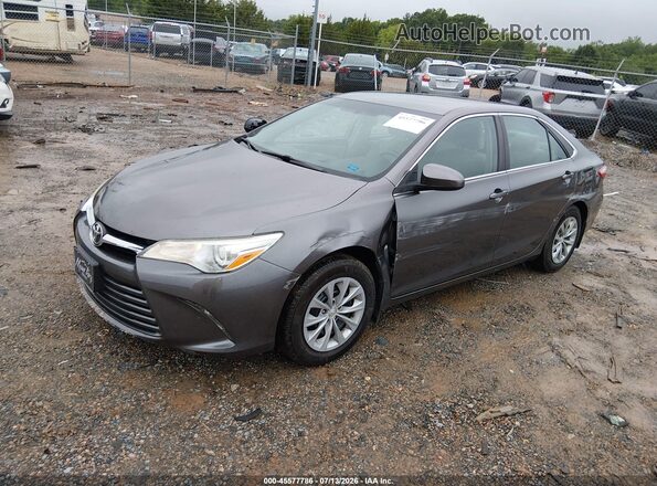 4T1BF1FK7HU272664 2017 TOYOTA CAMRY Gray წინა მარცხენა ხედი სამი მეოთხედიდან