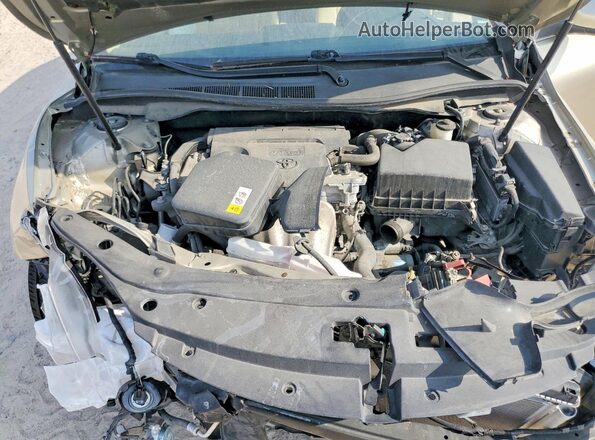 4T1BF1FK7HU302777 2017 TOYOTA CAMRY Серебряный Вид задней части салона