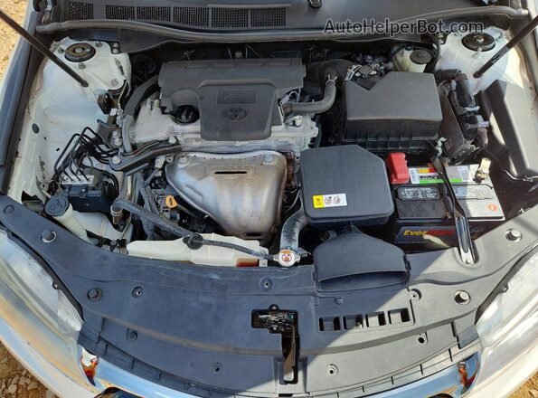4T1BF1FK7HU327680 2017 TOYOTA CAMRY White Vista interior trasera