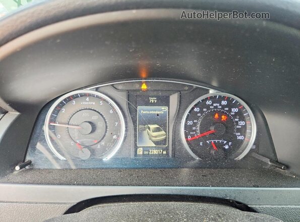 4T1BF1FK7HU336136 2017 TOYOTA CAMRY Черный Вид щитка приборов
