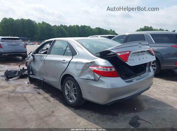 4T1BF1FK7HU427892 2017 TOYOTA CAMRY Silver Trasero izquierdo