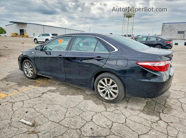 4T1BF1FK7HU708302 2017 TOYOTA CAMRY Черный Задняя левая четверть