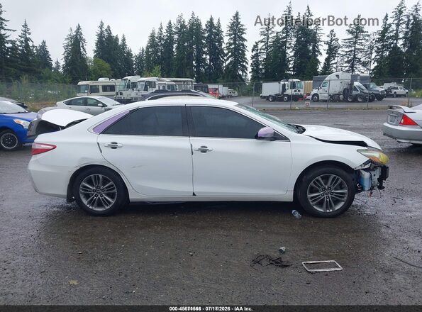 4T1BF1FK8GU128944 2016 TOYOTA CAMRY White უკანა სალონის ხედი