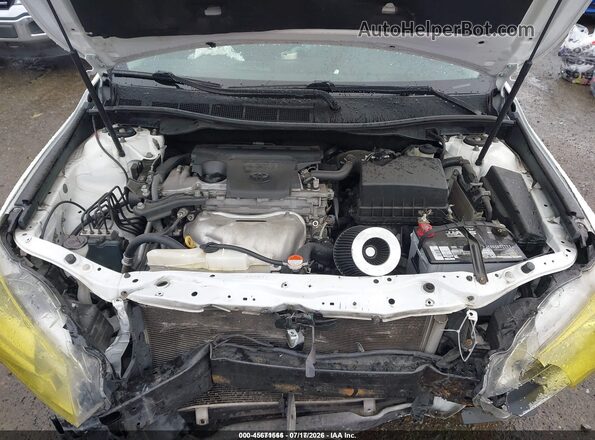 4T1BF1FK8GU128944 2016 TOYOTA CAMRY White უკანა ხედი