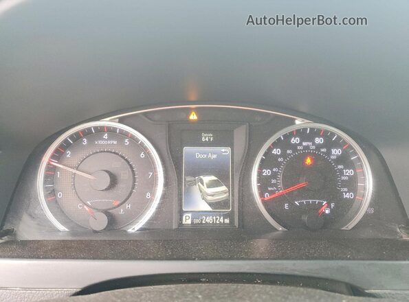 4T1BF1FK8GU130130 2016 TOYOTA CAMRY Черный Вид щитка приборов
