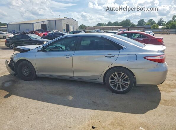 4T1BF1FK8HU355407 2017 TOYOTA CAMRY Silver Rear left