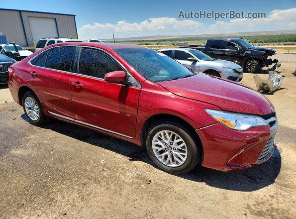4T1BF1FK8HU623114 2017 TOYOTA CAMRY Red Front right