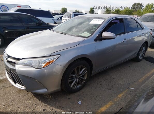 4T1BF1FK9GU186254 2016 TOYOTA CAMRY Silver Передня ліва чверть