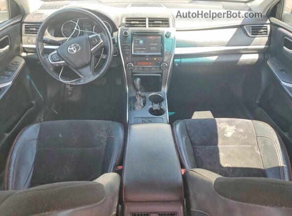 4T1BF1FK9HU757906 2017 TOYOTA CAMRY White Dashboard view