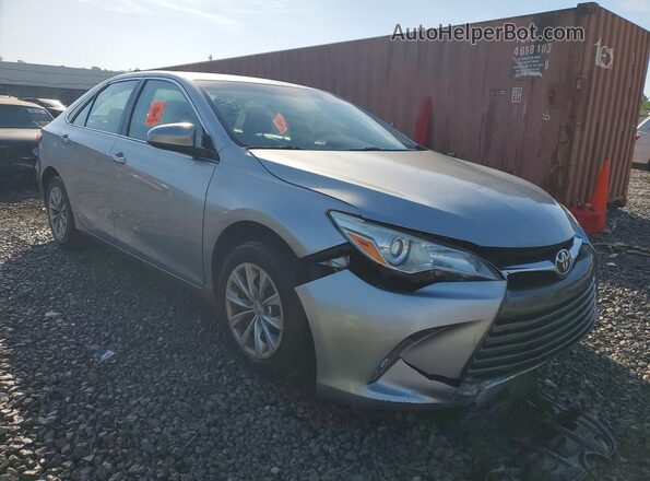 4T1BF1FKXGU139475 2016 TOYOTA CAMRY Silver წინა მარჯვენა