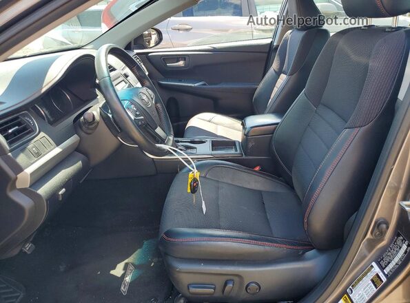 4T1BF1FKXGU162206 2016 TOYOTA CAMRY Gray Front interior view