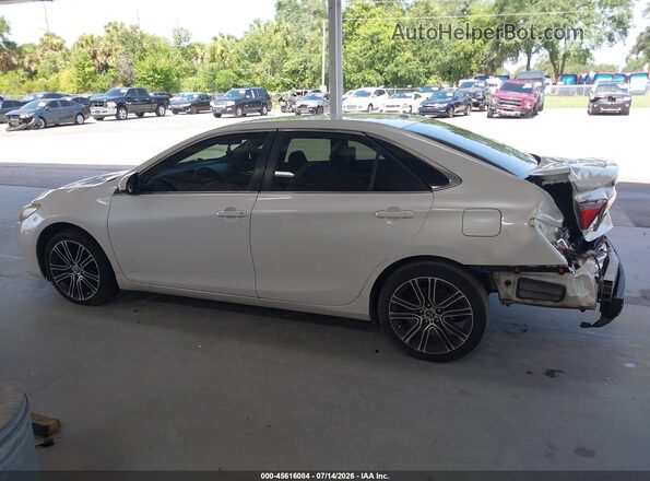 4T1BF1FKXGU183668 2016 TOYOTA CAMRY White Vista interior de 360 grados