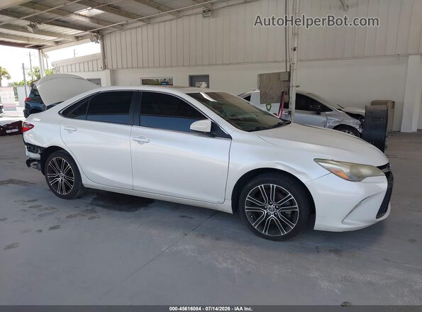 4T1BF1FKXGU183668 2016 TOYOTA CAMRY White Vista interior trasera