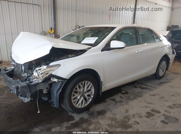 4T1BF1FKXGU189969 2016 TOYOTA CAMRY White Przód lewy