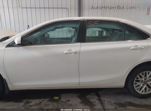 4T1BF1FKXGU189969 2016 TOYOTA CAMRY White Widok wnętrza 360 stopni