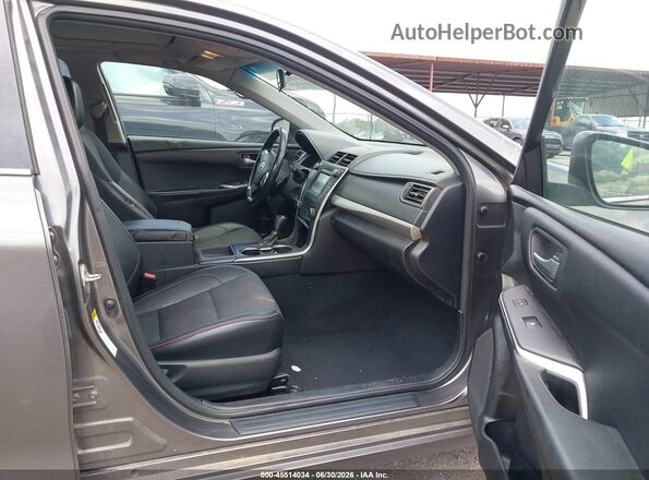 4T1BF1FKXGU248163 2016 TOYOTA CAMRY Серый Вид салона спереди