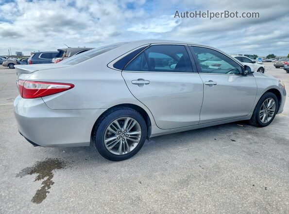 4T1BF1FKXHU314549 2017 TOYOTA CAMRY Silver Rear right