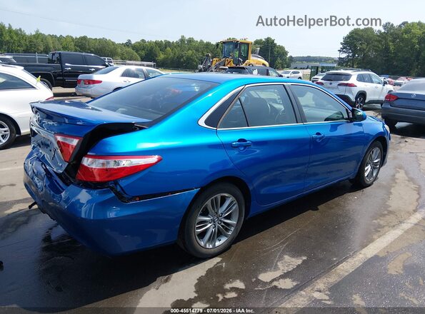 4T1BF1FKXHU742444 2017 TOYOTA CAMRY Синий Задняя правая четверть