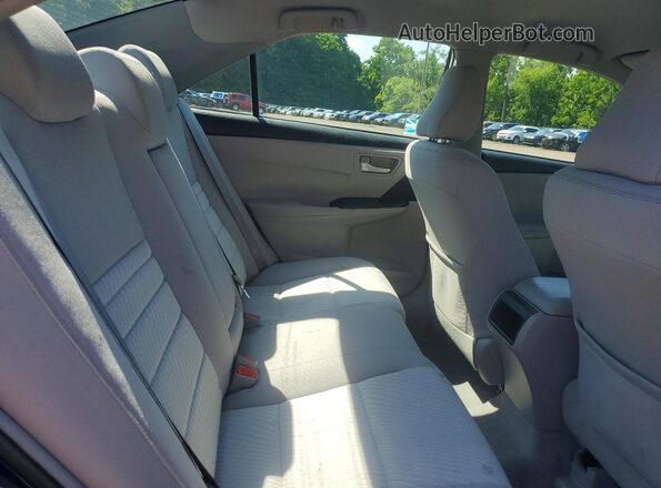4T1BF1FKXHU765027 2017 TOYOTA CAMRY Blue Rear seats view