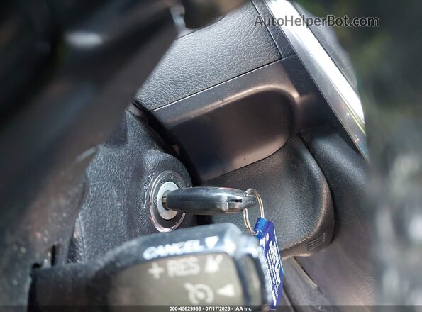 4T1BF1FKXHU772298 2017 TOYOTA CAMRY Черный Вид панели приборов