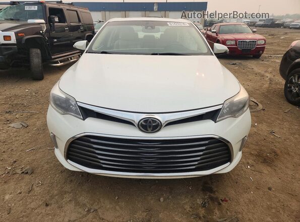 4T1BK1EB2JU273272 2018 TOYOTA AVALON White Widok z przodu