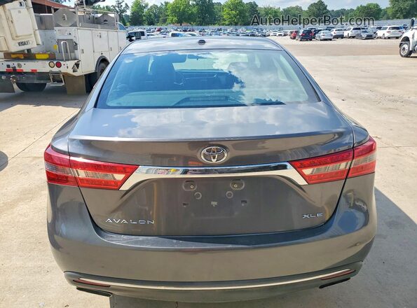4T1BK1EB2JU281565 2018 TOYOTA AVALON Gray Vista trasera