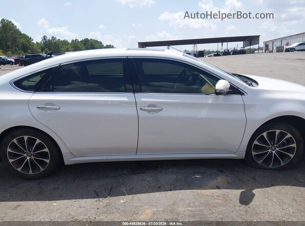 4T1BK1EB3HU259357 2017 TOYOTA AVALON White უკანა სალონის ხედი