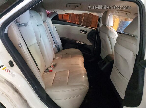 4T1BK1EB5GU231333 2016 TOYOTA AVALON White Rear seats view