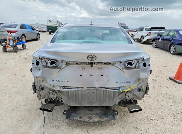 4T1BK1EB7JU287328 2018 TOYOTA AVALON Silver Widok z tyłu