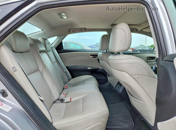 4T1BK1EB7JU287328 2018 TOYOTA AVALON Silver Widok tylnych siedzeń