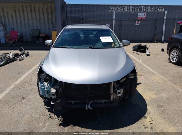 4T1BK1FK1HU578562 2017 TOYOTA CAMRY Серебряный Вид задней части салона