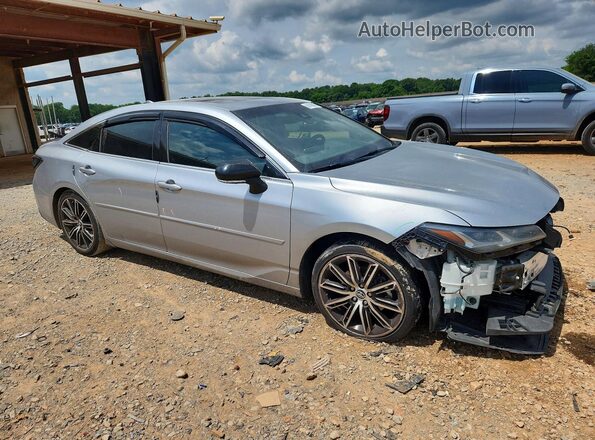 4T1BZ1FB3KU009862 2019 TOYOTA AVALON Серебряный Передняя правая четверть