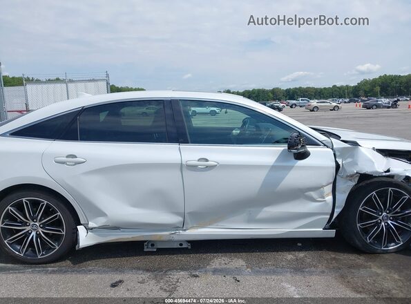 4T1BZ1FB7KU014966 2019 TOYOTA AVALON White Rear interior view