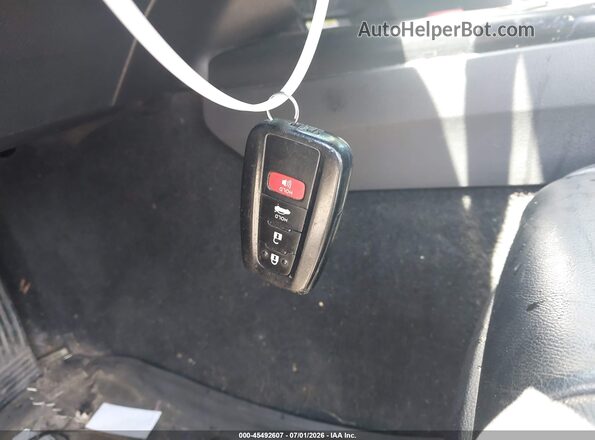 4T1BZ1HK8KU026296 2019 TOYOTA CAMRY Silver Вид панелі приладів