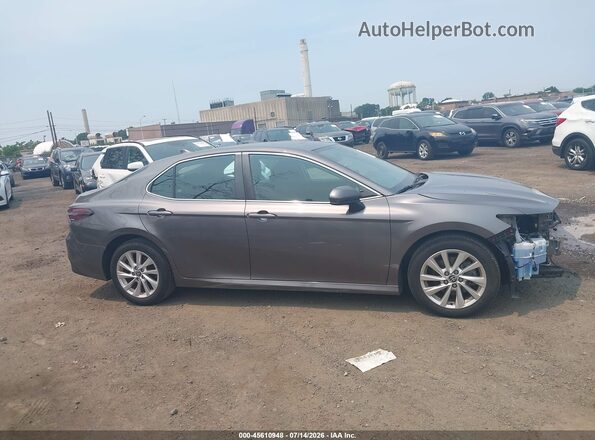 4T1C11AK0MU414356 2021 TOYOTA CAMRY Серый Вид задней части салона