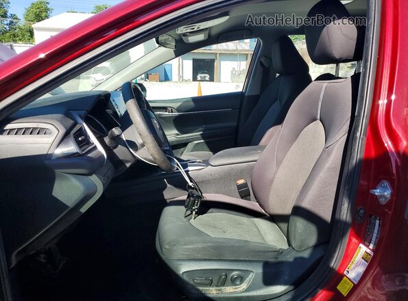 4T1C11AK0MU447440 2021 TOYOTA CAMRY Red Widok wnętrza z przodu