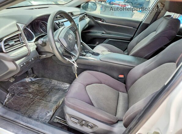 4T1C11AK1LU927873 2020 TOYOTA CAMRY White Front interior view