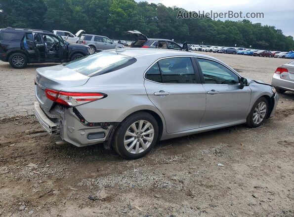 4T1C11AK2LU892194 2020 TOYOTA CAMRY Серебряный Задняя правая четверть