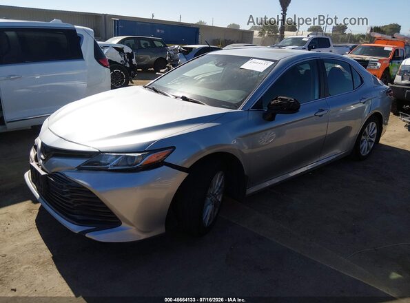 4T1C11AK3LU319529 2020 TOYOTA CAMRY Silver Առջևի ձախ երեք քառորդ տեսարան