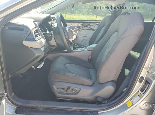 4T1C11AK4LU986819 2020 TOYOTA CAMRY Silver Vista interior delantera